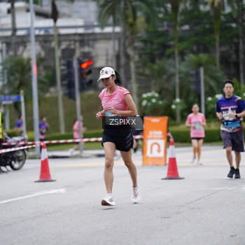 Runner Photo 3709081