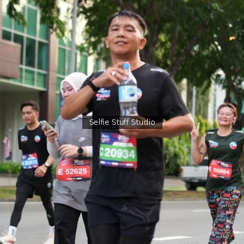 Runner Photo 3709092
