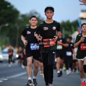 Runner Photo 3709097