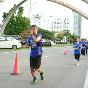 Runner Photo 3709113