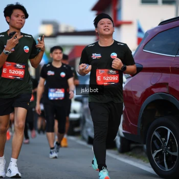 Runner Photo 3709132