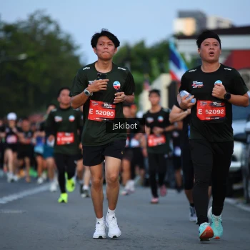 Runner Photo 3709156