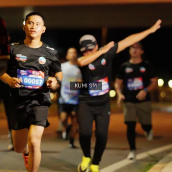 Runner Photo 3709167
