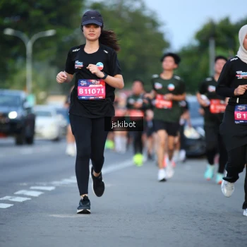 Runner Photo 3709175