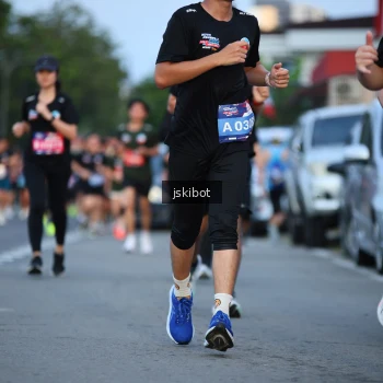 Runner Photo 3709212