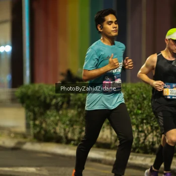 Runner Photo 3709216