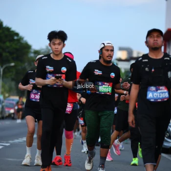 Runner Photo 3709271