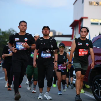 Runner Photo 3709288