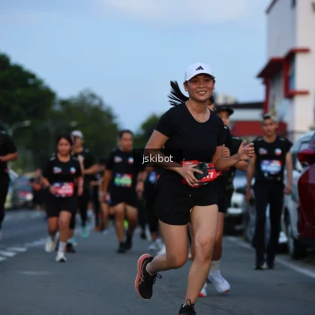 Runner Photo 3709356