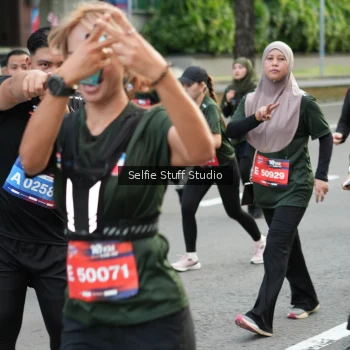 Runner Photo 3709377