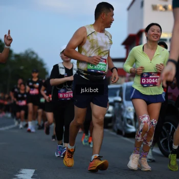 Runner Photo 3709378