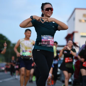 Runner Photo 3709385