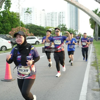 Runner Photo 3709392