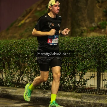 Runner Photo 3709429