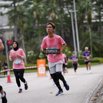 Runner Photo 3709436