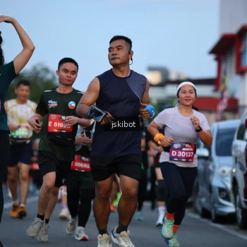 Runner Photo 3709437