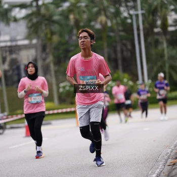 Runner Photo 3709448