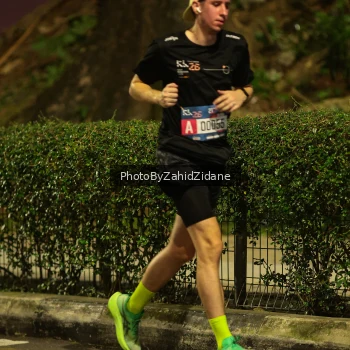Runner Photo 3709459
