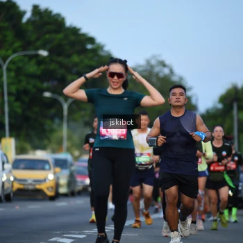 Runner Photo 3709464