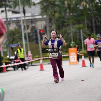 Runner Photo 3709510