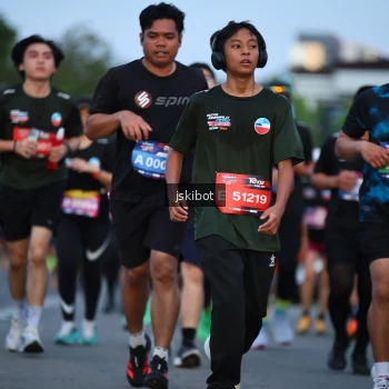 Runner Photo 3709516