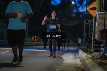 Runner Photo 3709542