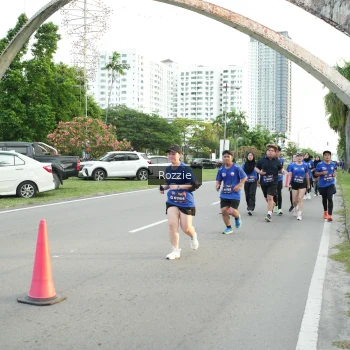 Runner Photo 3709546