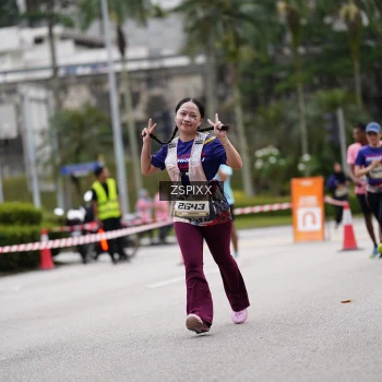 Runner Photo 3709555