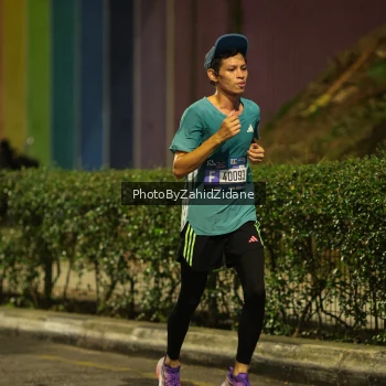 Runner Photo 3709559