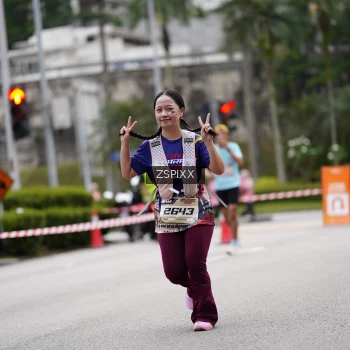 Runner Photo 3709579