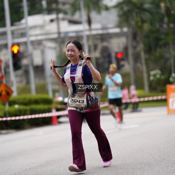 Runner Photo 3709610