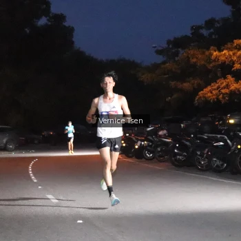 Runner Photo 3709617