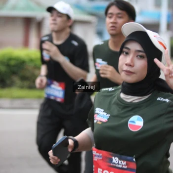 Runner Photo 3709624