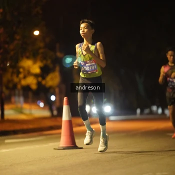 Runner Photo 3709646