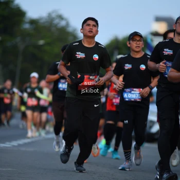 Runner Photo 3709650