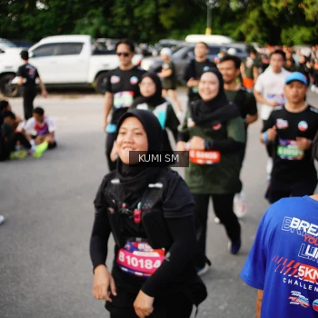 Runner Photo 3709686