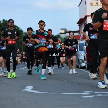 Runner Photo 3709746