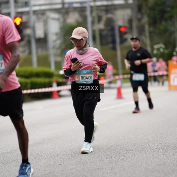 Runner Photo 3709759