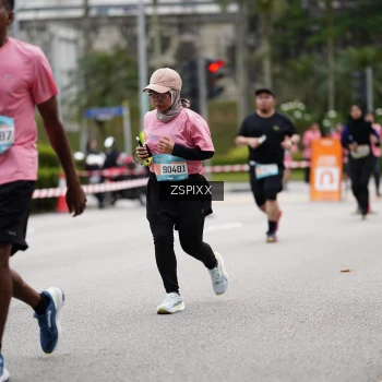 Runner Photo 3709762