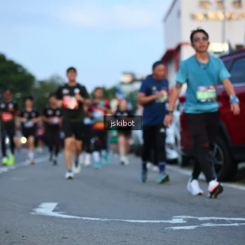 Runner Photo 3709774