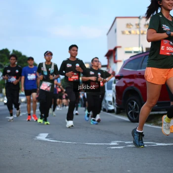 Runner Photo 3709812