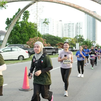 Runner Photo 3709825