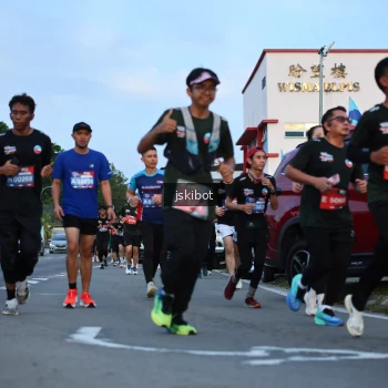 Runner Photo 3709829