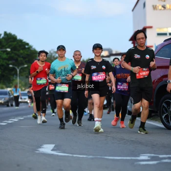 Runner Photo 3709851