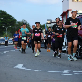 Runner Photo 3709869