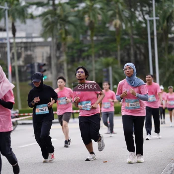 Runner Photo 3709873
