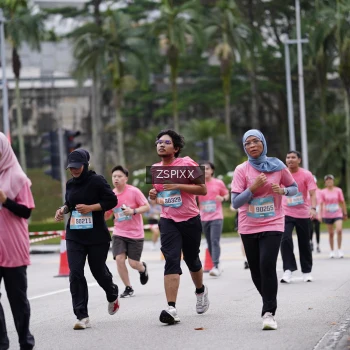 Runner Photo 3709875