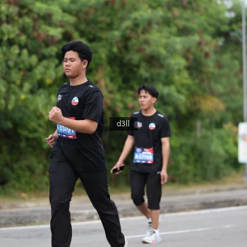 Runner Photo 3709968