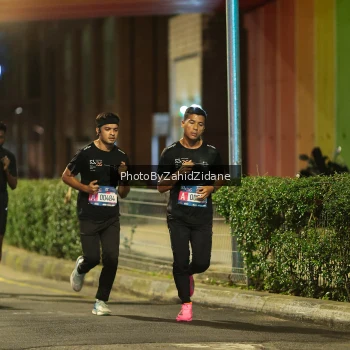 Runner Photo 3709973