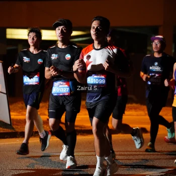 Runner Photo 3709975